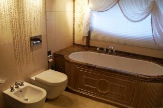 Saint Nicholas -  Bathroom